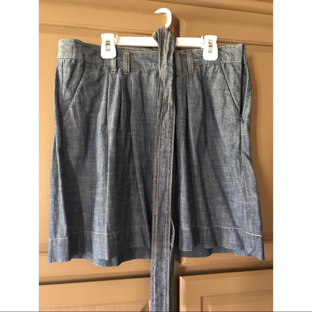 Denim skirt with belt